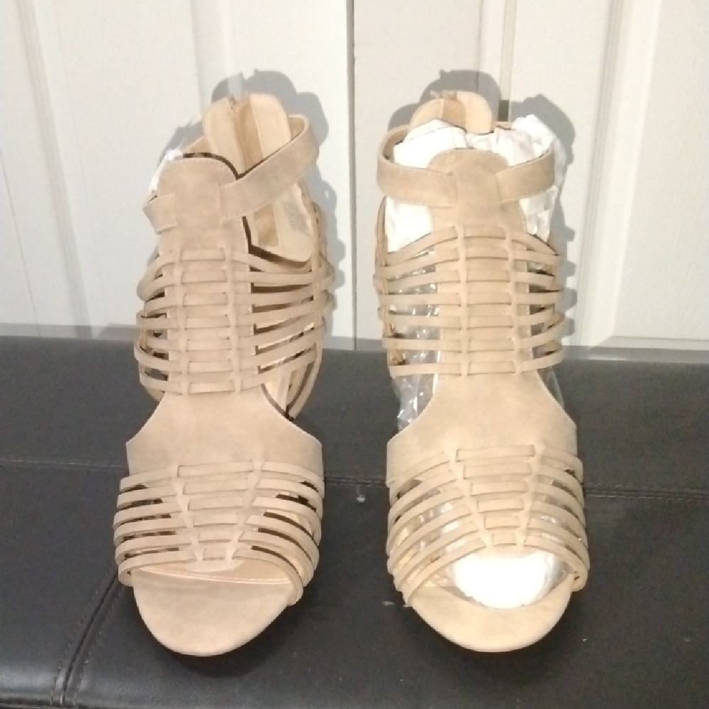 Women's Beige Strappy Sandals